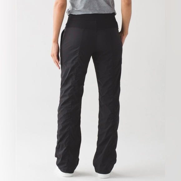 🍋Women’s Lululemon Dance Studio Pant III Lined 32" Size 4 Black W5AERR🍋 - Picture 2 of 16